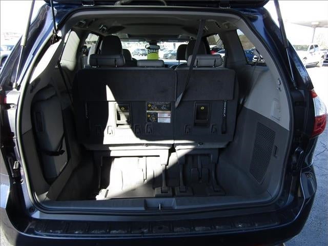 2019 Toyota Sienna XLE 8 Passenger Front-wheel Drive Passenger Van
